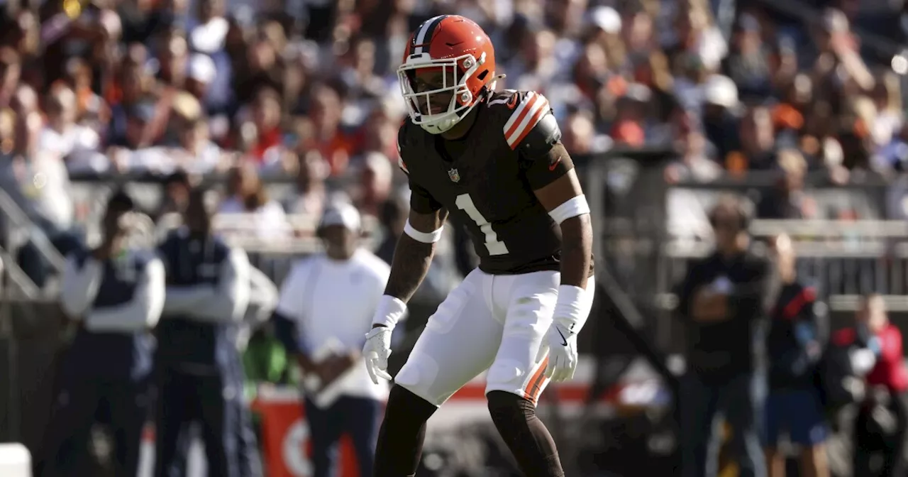 Browns place 4 players on injured reserve, sign 4 to active roster