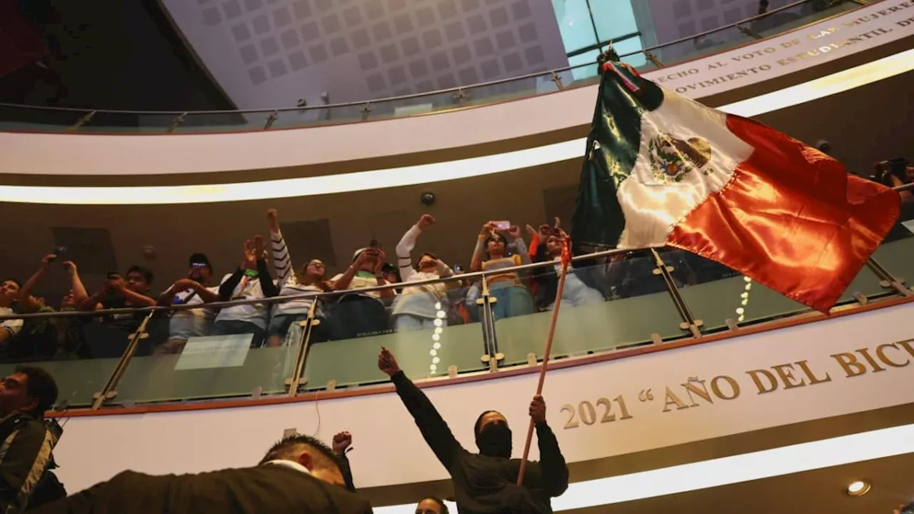 Protesters Storm Mexican Senate Over Judicial Overhaul