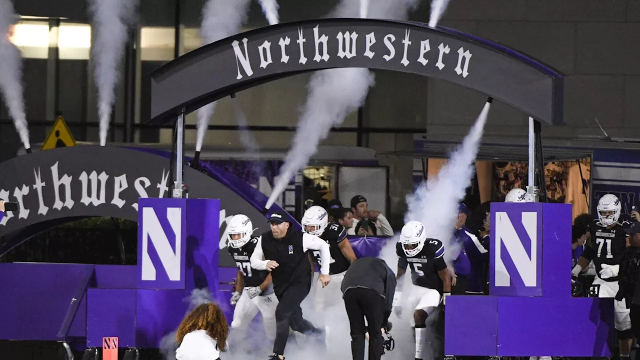 After QB switch, Northwestern looks to bounce back against E Illinois