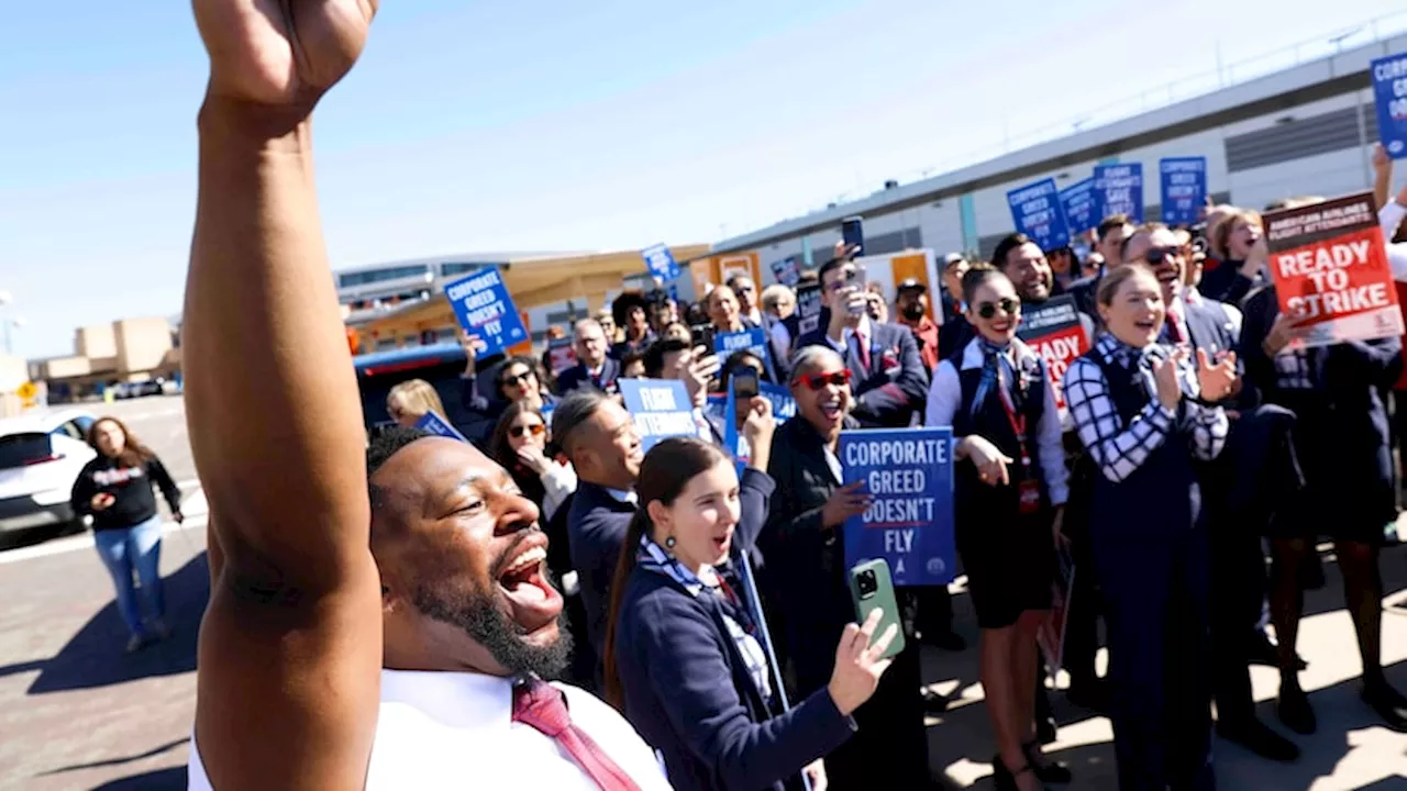 American Airlines flight attendants ratify new contract