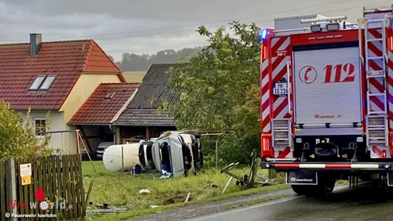 D: Pkw überschlägt bei Iserlohn in Garten, Gastank nur knapp verfehlt