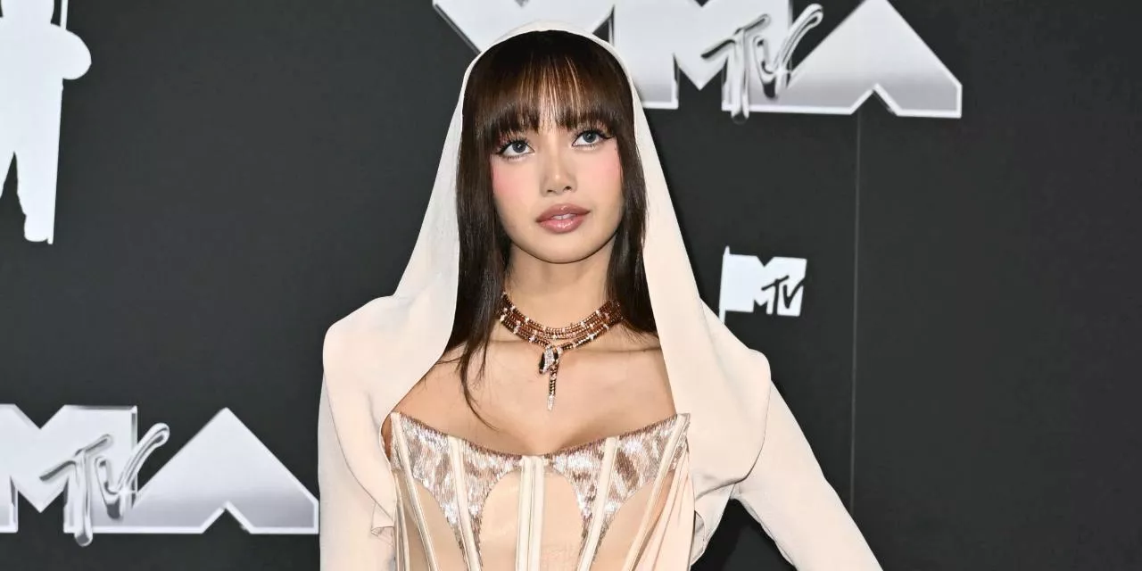 Lisa of Blackpink is ethereal on MTV VMAs red carpet