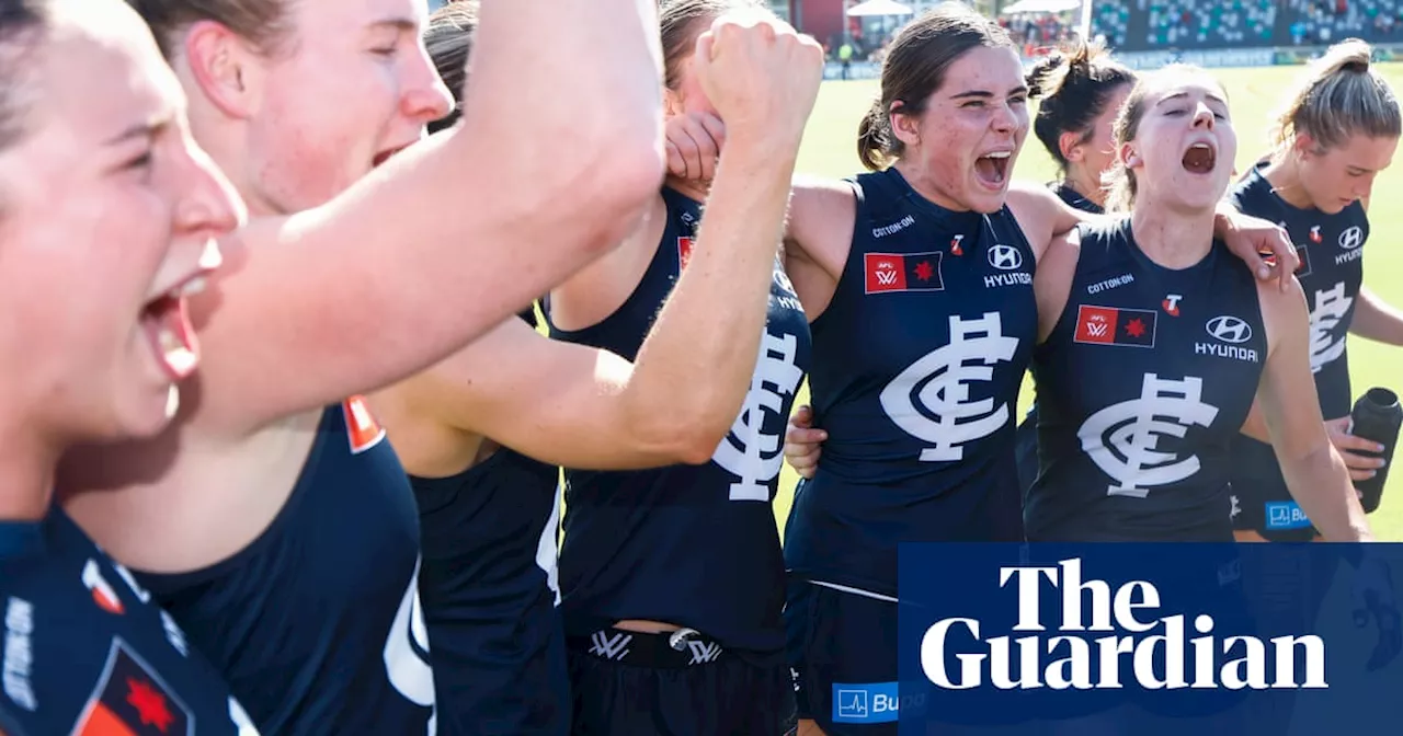 AFLW players admit confusion over landmark goal but back smart-ball tech