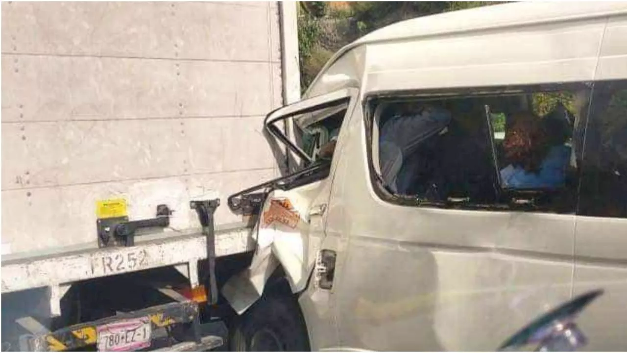 Al menos 13 heridos tras aparatoso accidente en el Estado de México