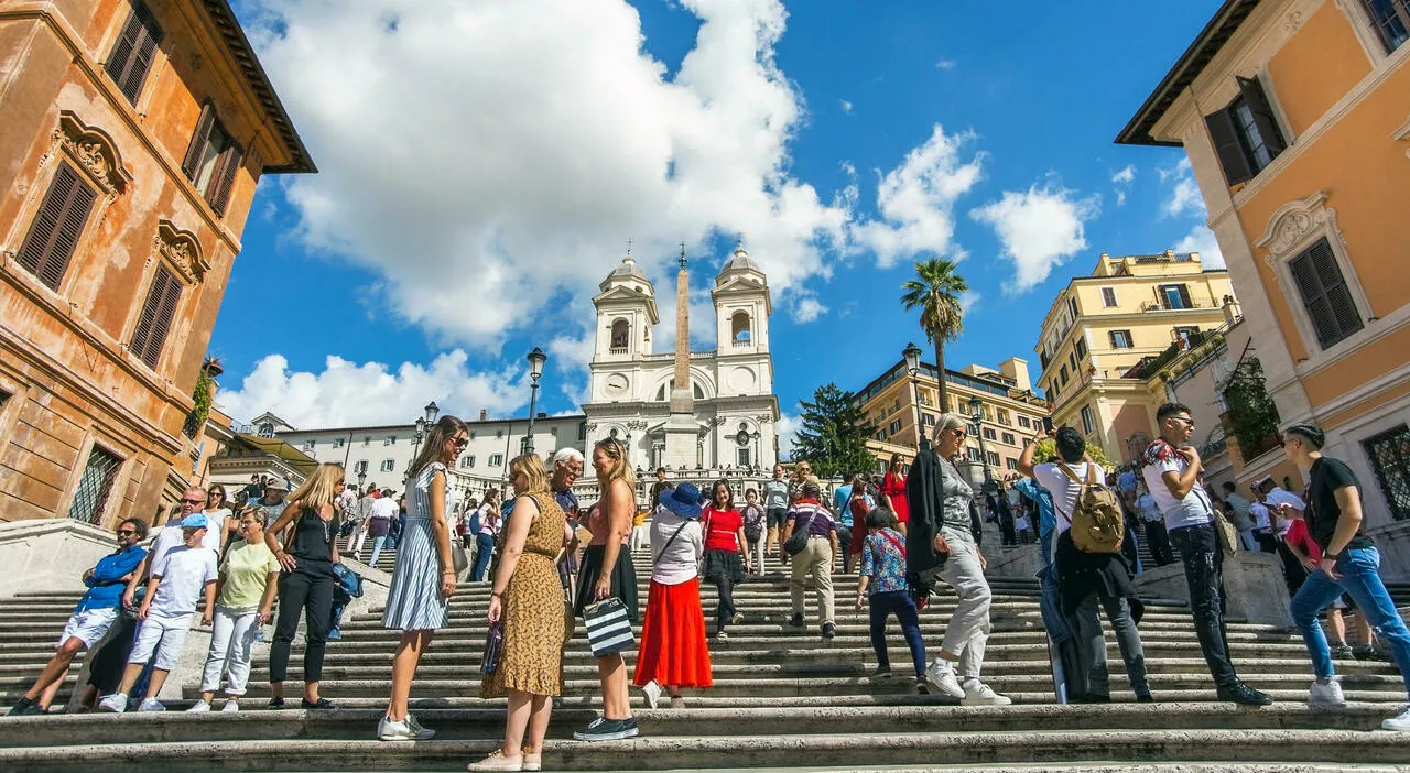 La Francia vuole rivedere lo status della scalinata di Trinità dei Monti, in un dossier analizzate le propriet