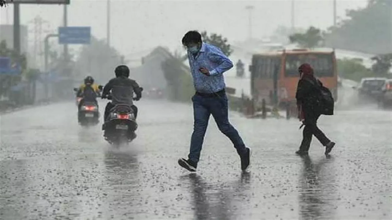 Delhi Weather: दिल्ली में फिलहाल येलो अलर्ट, कब खत्म होगा बारिश का दौर? पढ़ें IMD का ताजा अपडेट