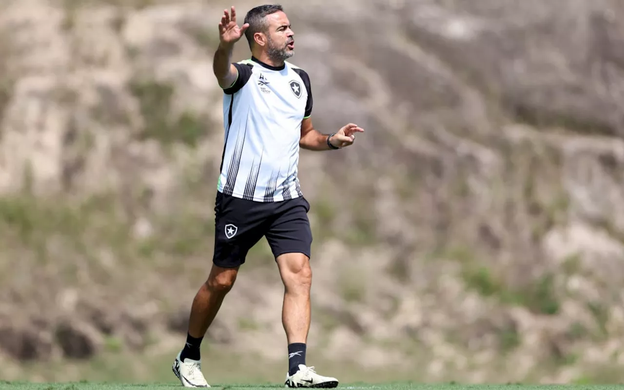 Suspenso, Artur Jorge não comandará o Botafogo contra o Corinthians