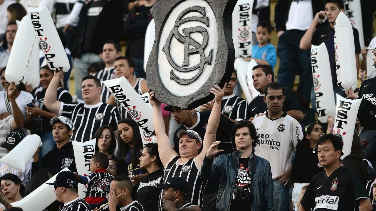 Camisa do Corinthians: veja origem das cores e evolução