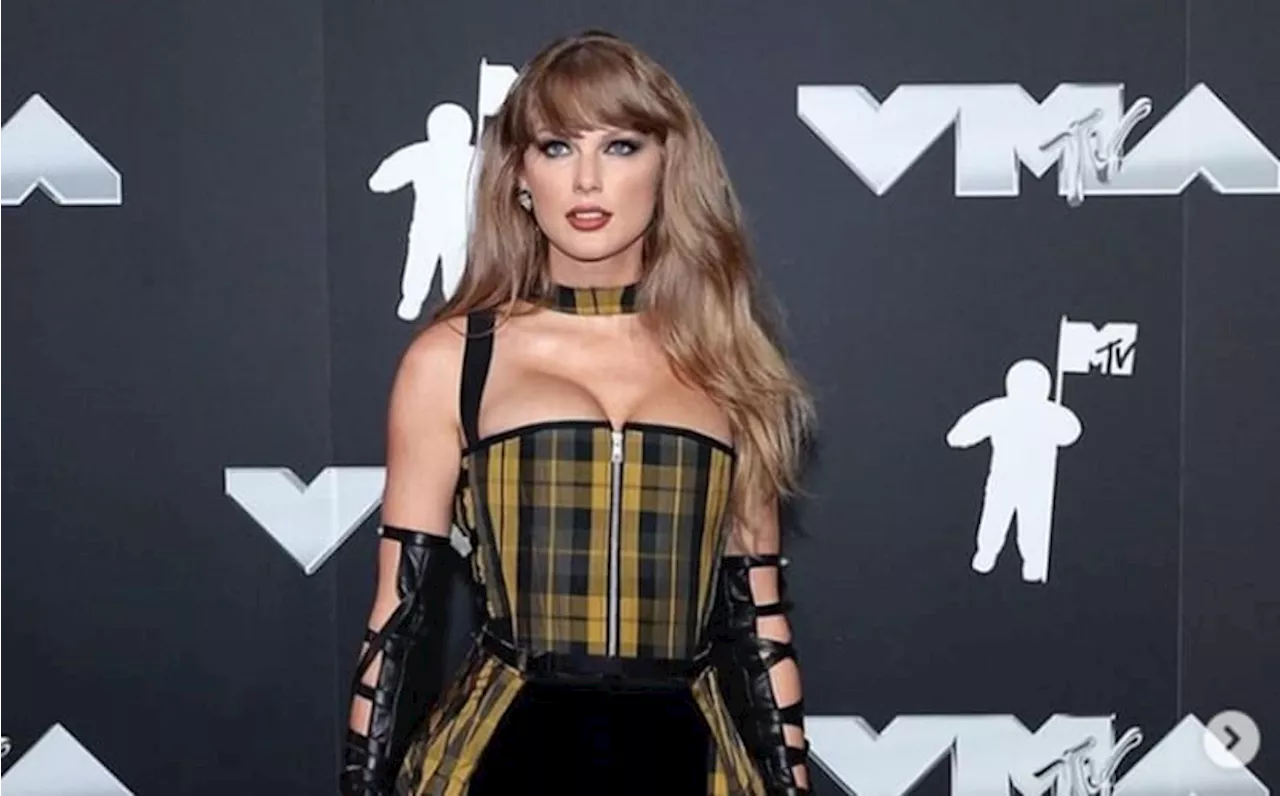 Taylor Swift Dinobatkan sebagai Artis Tahun Ini di MTV VMAs 2024