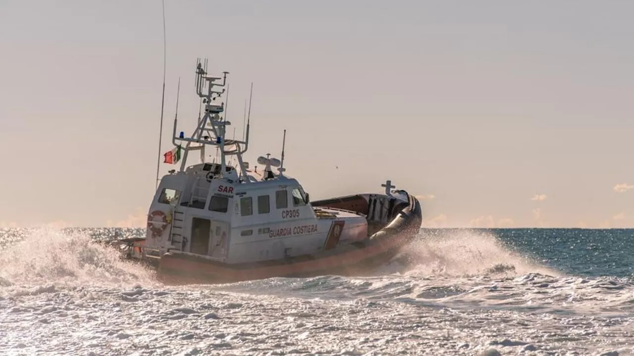 Terrasini (Palermo), si cerca un 22enne disperso in mare