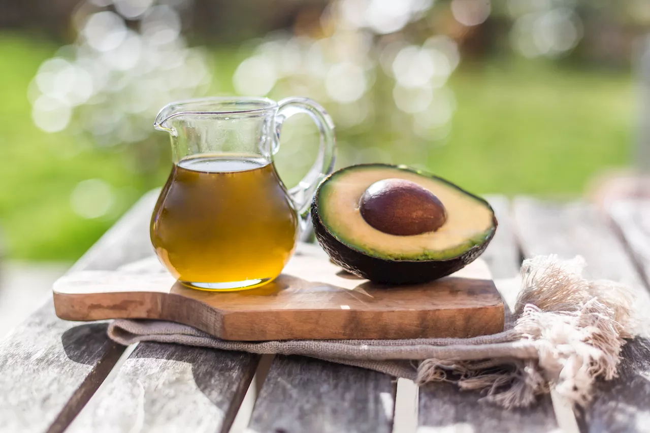 Avocado Oil vs. Olive Oil: What's the Difference and When to Use Each