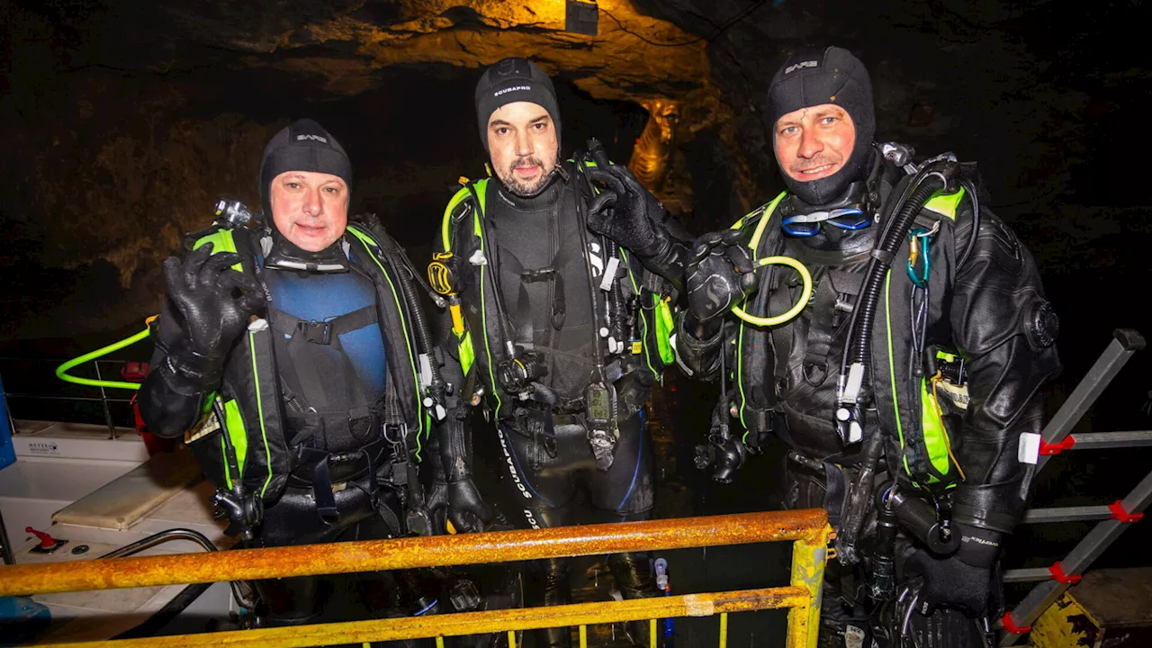 Feuerwehrtaucher übten in der Hinterbrühler Seegrotte