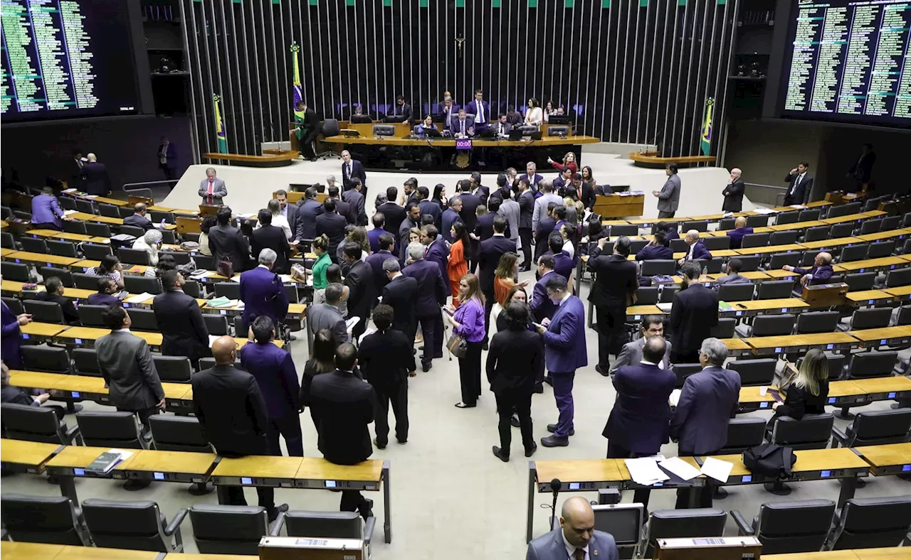 Câmara dos Deputados aprova fim gradual da desoneração da folha de pagamento