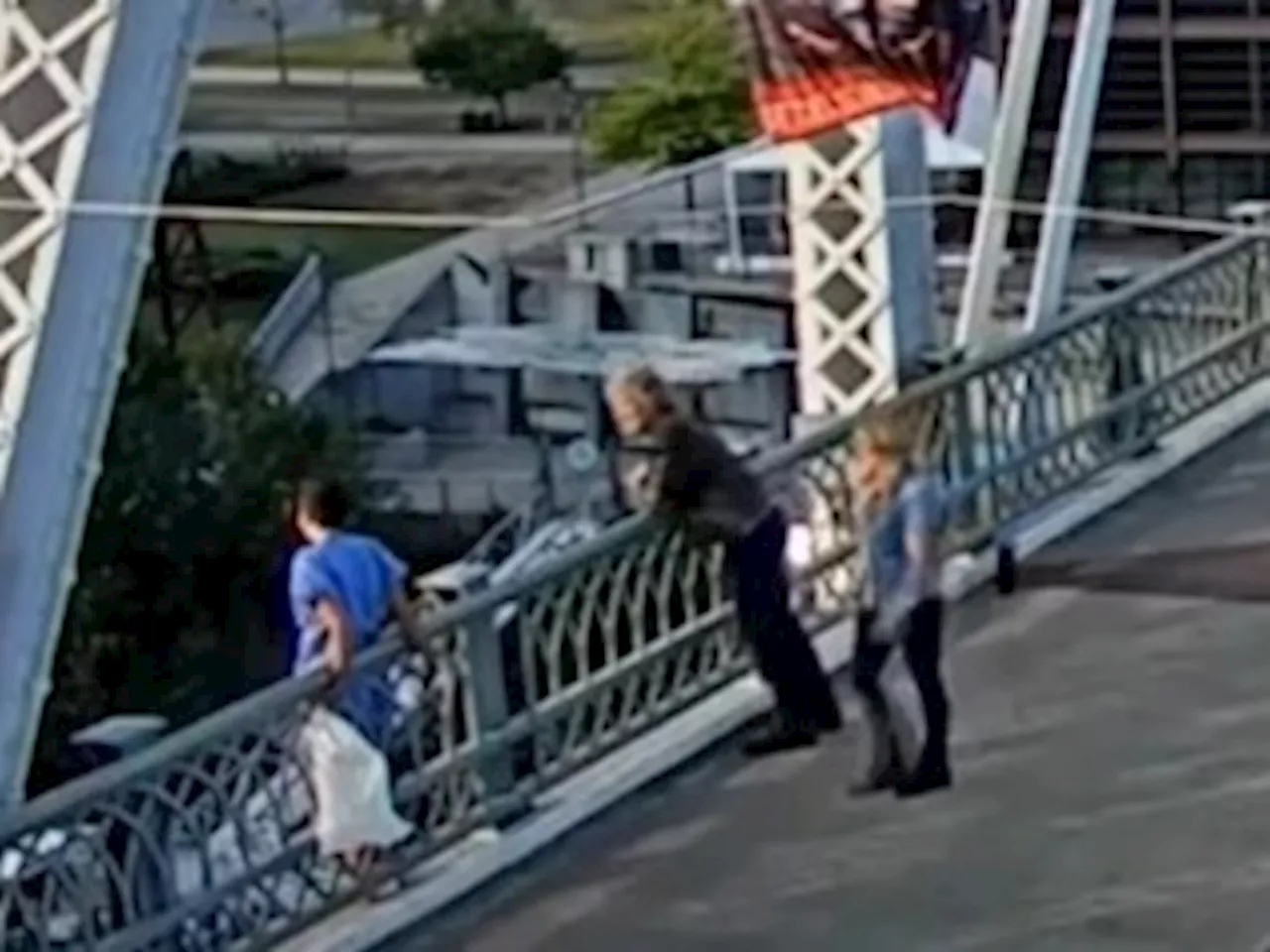 Bon Jovi helps talk distraught woman down from bridge