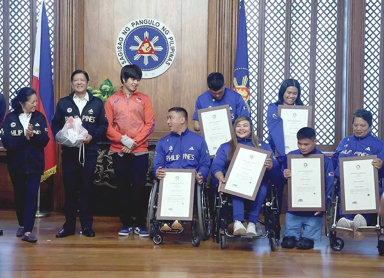 Marcos awards P1M each to Filipino paralympians