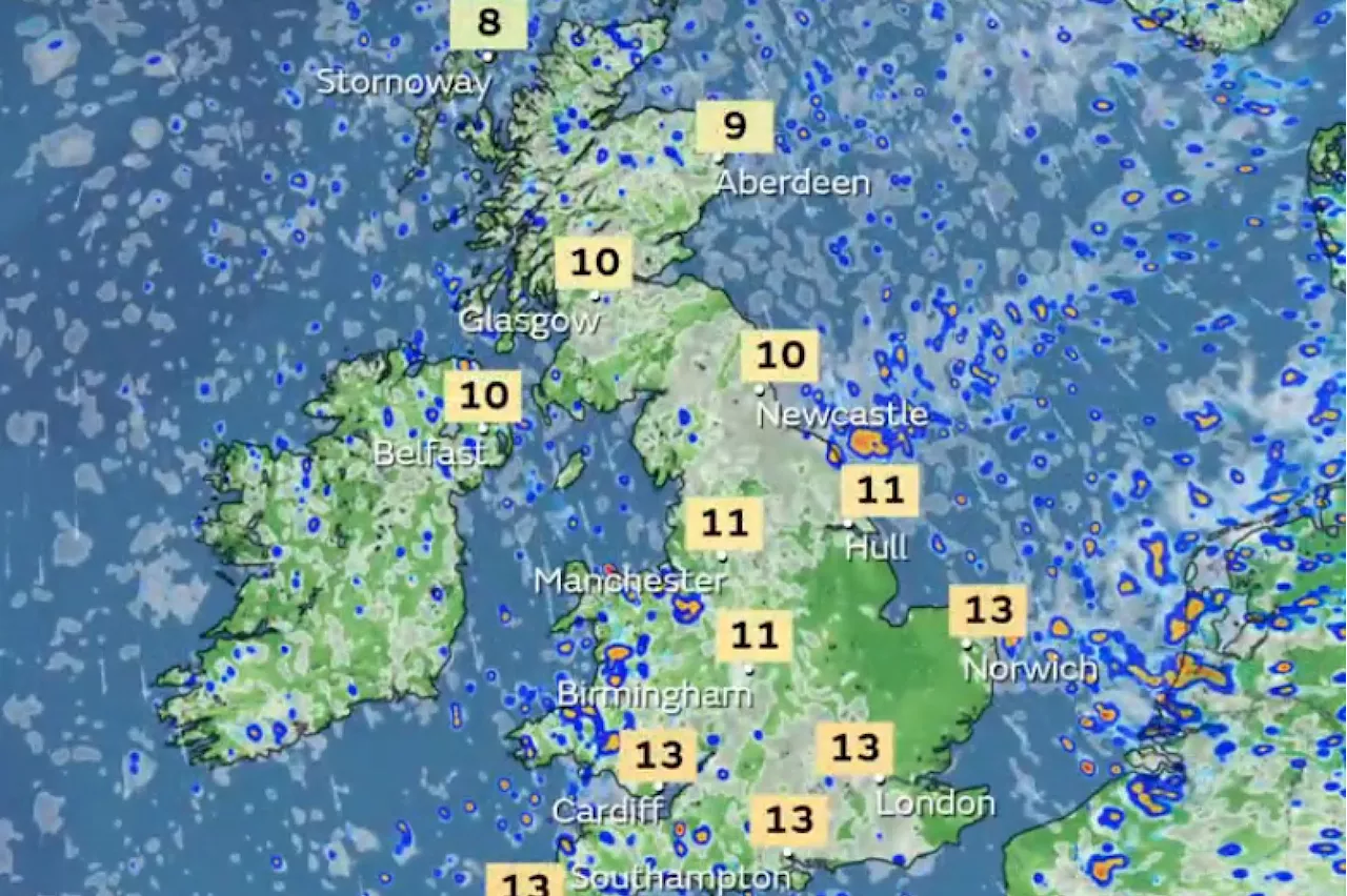 UK weather: Met Office issues first snow forecast of the season as ‘Arctic air’ sweeps Britain...