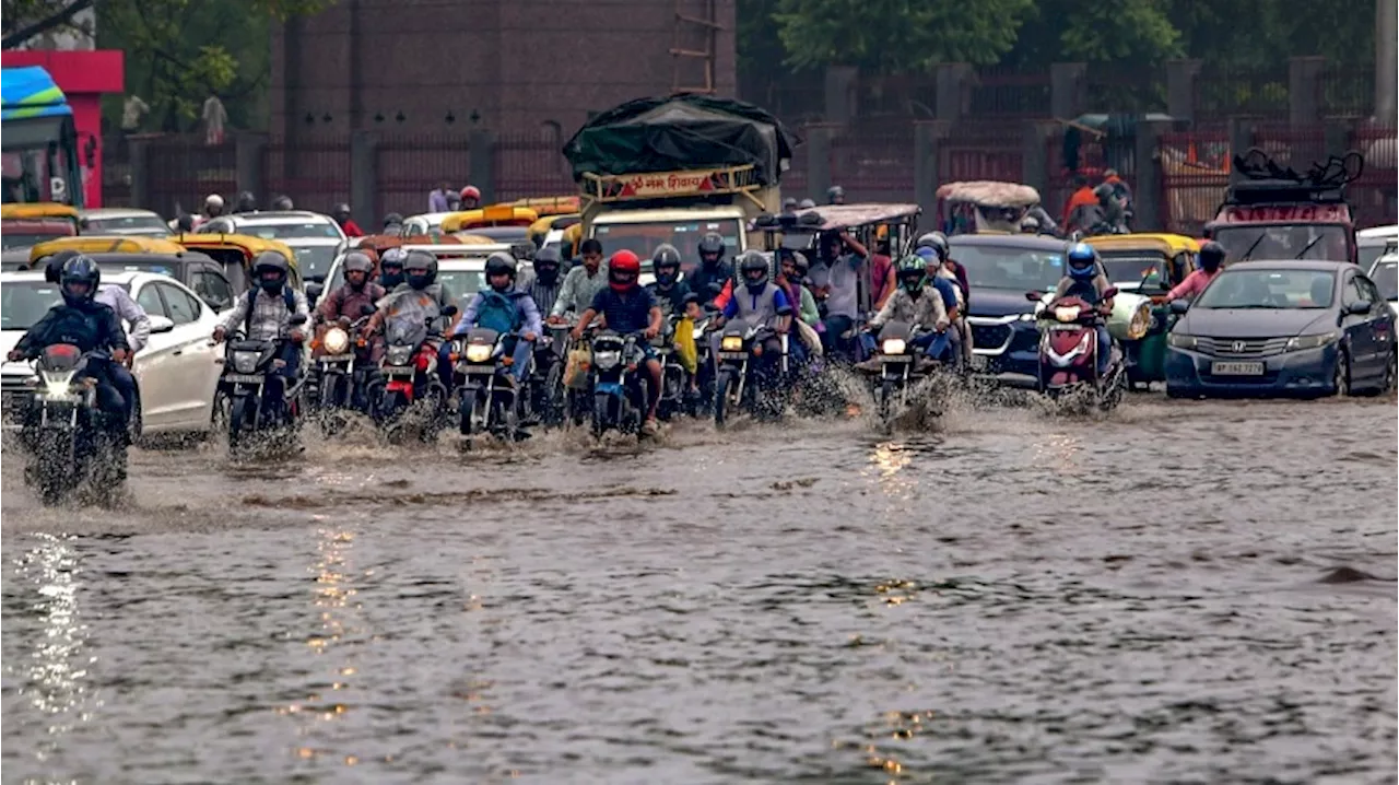 दिल्ली ही नहीं... इन राज्यों में भी जमकर बरस रहा मॉनसून, उत्तराखंड में Extremely Heavy Rain का अलर्ट