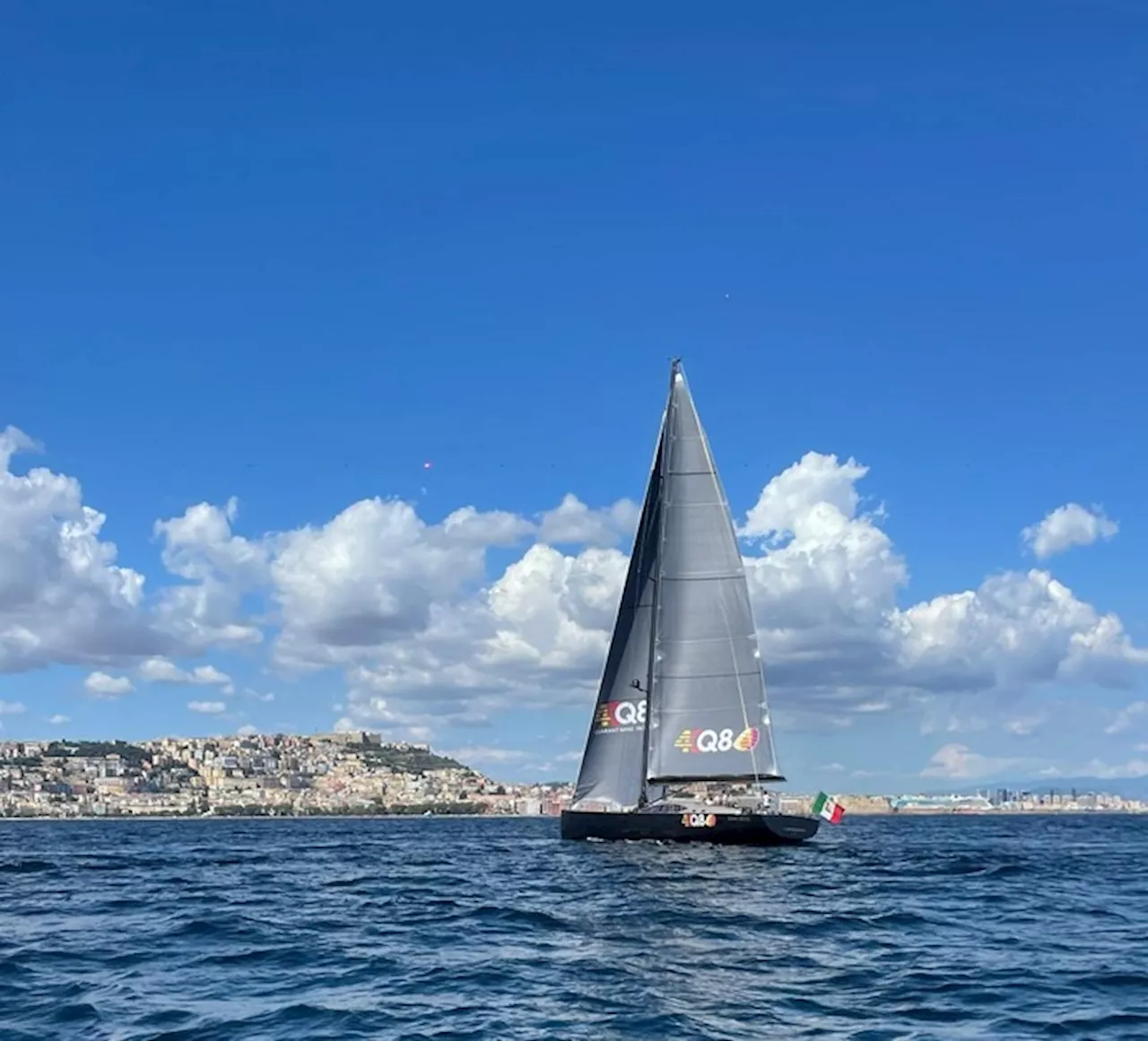 Un viaggio in barca a vela per tutelare l'ambiente marino