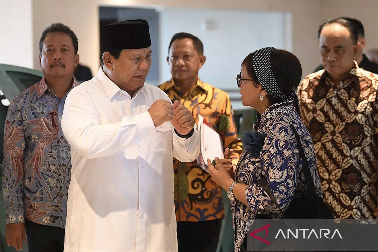 Suasana akrab pada sidang kabinet terakhir dari Kabinet Indonesia Maju