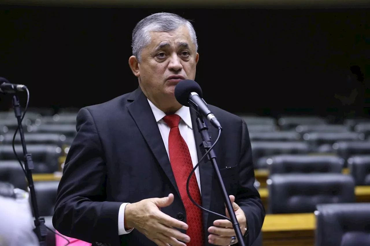 Projeto inclui gordofobia na lei que define crimes resultantes de preconceito de raça e cor