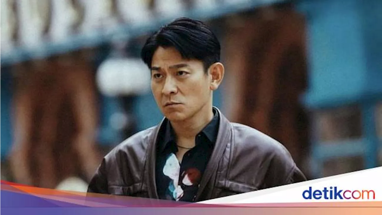 Duh, Andy Lau Jatuh di Atas Panggung