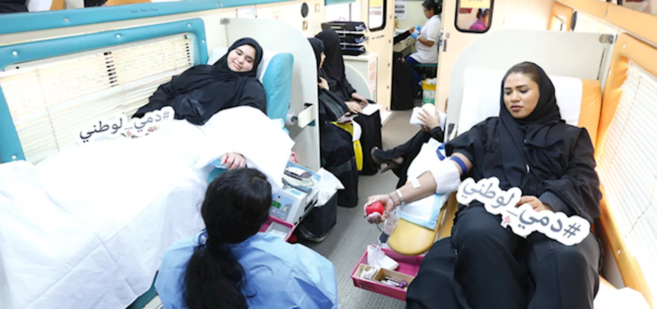 موظفو ومراجعو بلدية دبي يتبرعون بدمائهم لـ «دمي لوطني»
