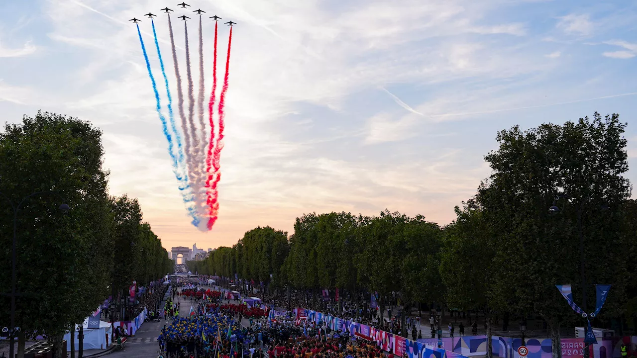 Les JO de Paris 2024 jouent les prolongations sur les Champs-Elysées