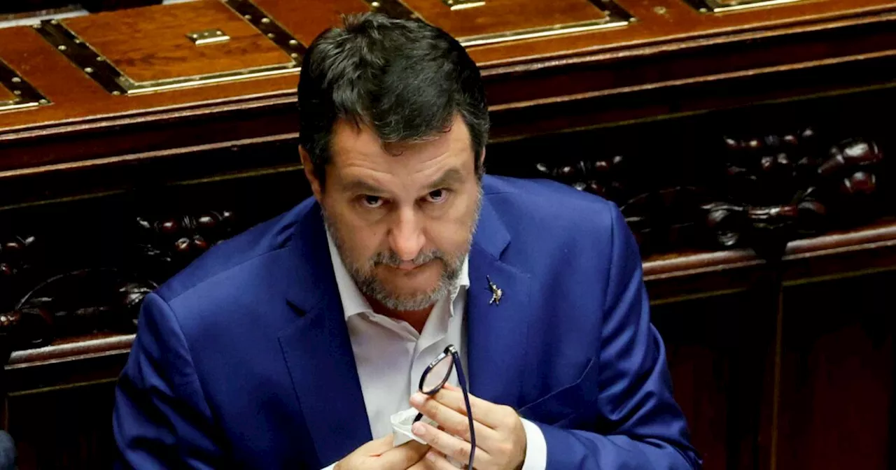 Ok della Camera a nuovo reato per occupazioni abusive, Salvini esulta: 'Tolleranza zero'