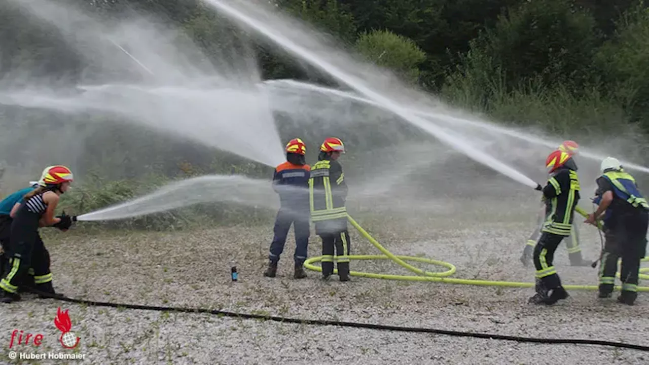 Feuerwehr-Übungstage in Traunstein begeistern junge Löschmeister