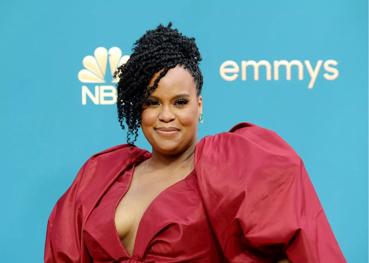 Natasha Rothwell Of ‘White Lotus’ Addresses Fatphobia In New Hulu Show ‘How To Die Alone’