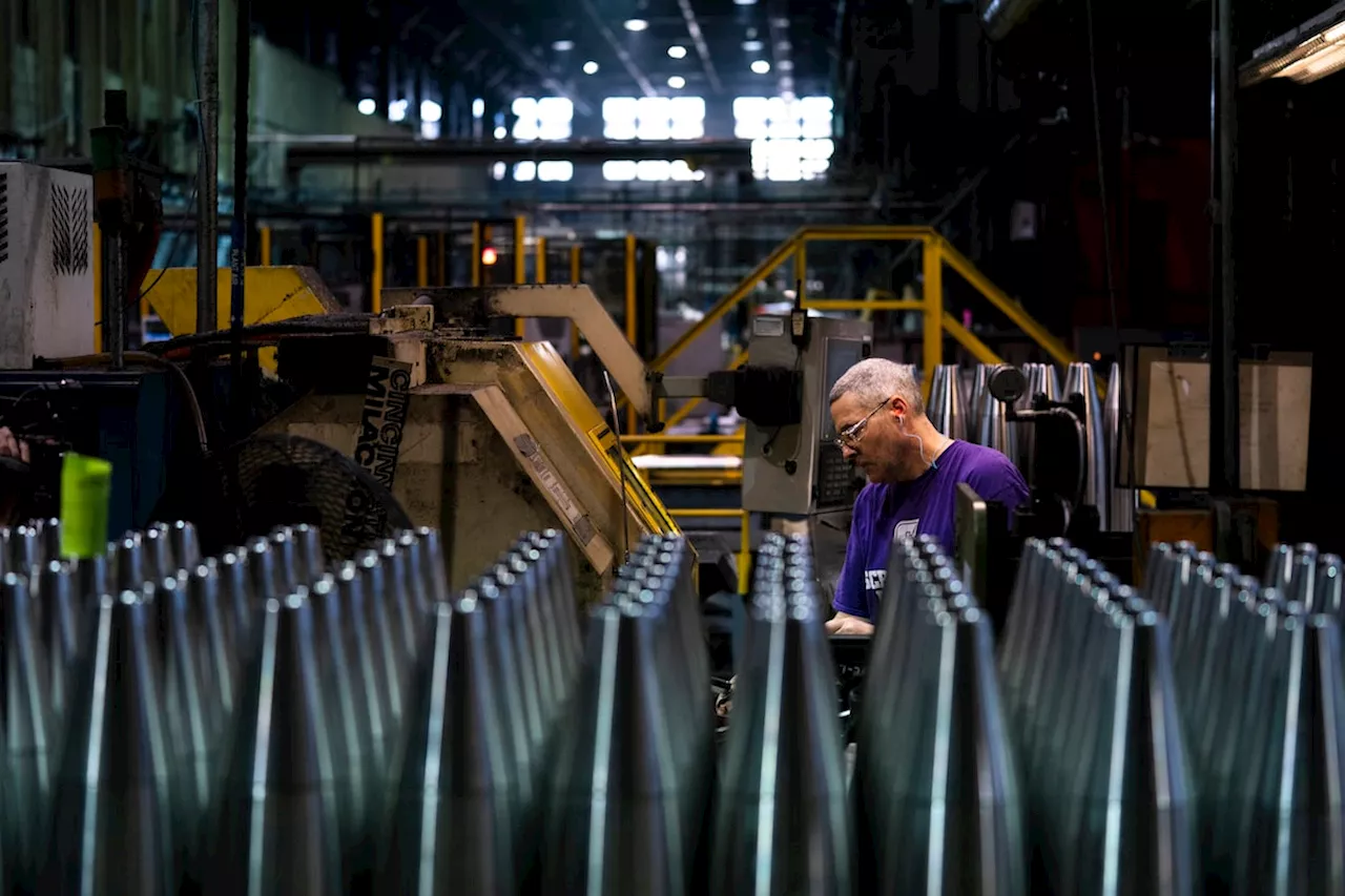 U.S. manufacturing ETFs win assets as investors bet on ‘reshoring’