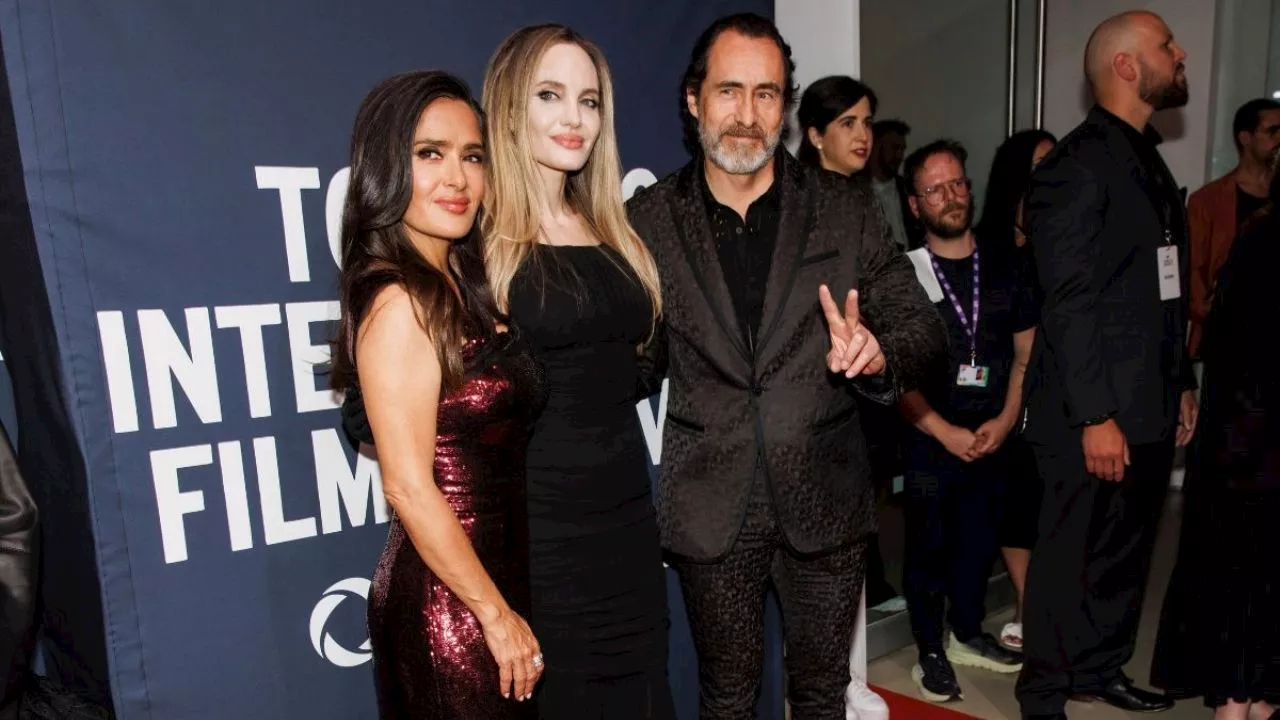 Salma Hayek y Demián Bichir hablan de su experiencia trabajando con Angelina Jolie: “estaba aterrorizada&quot;