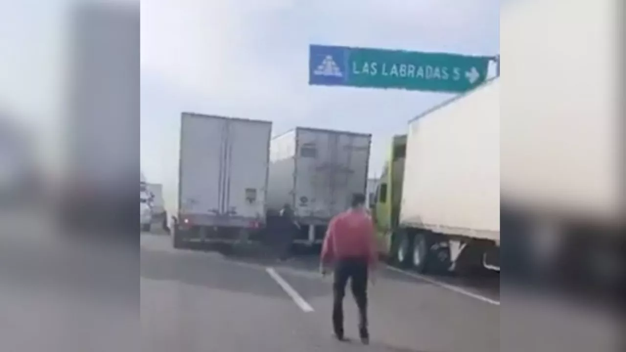 VIDEO de balacera en autopista Mazatlán-Durango: bloquean túnel y prenden fuego a camiones