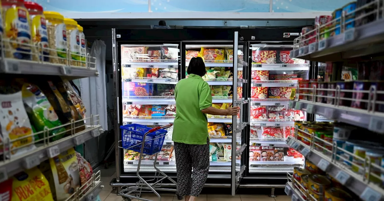 ‘I’m only suitable for being a worker’: life on the checkout of a Beijing supermarket