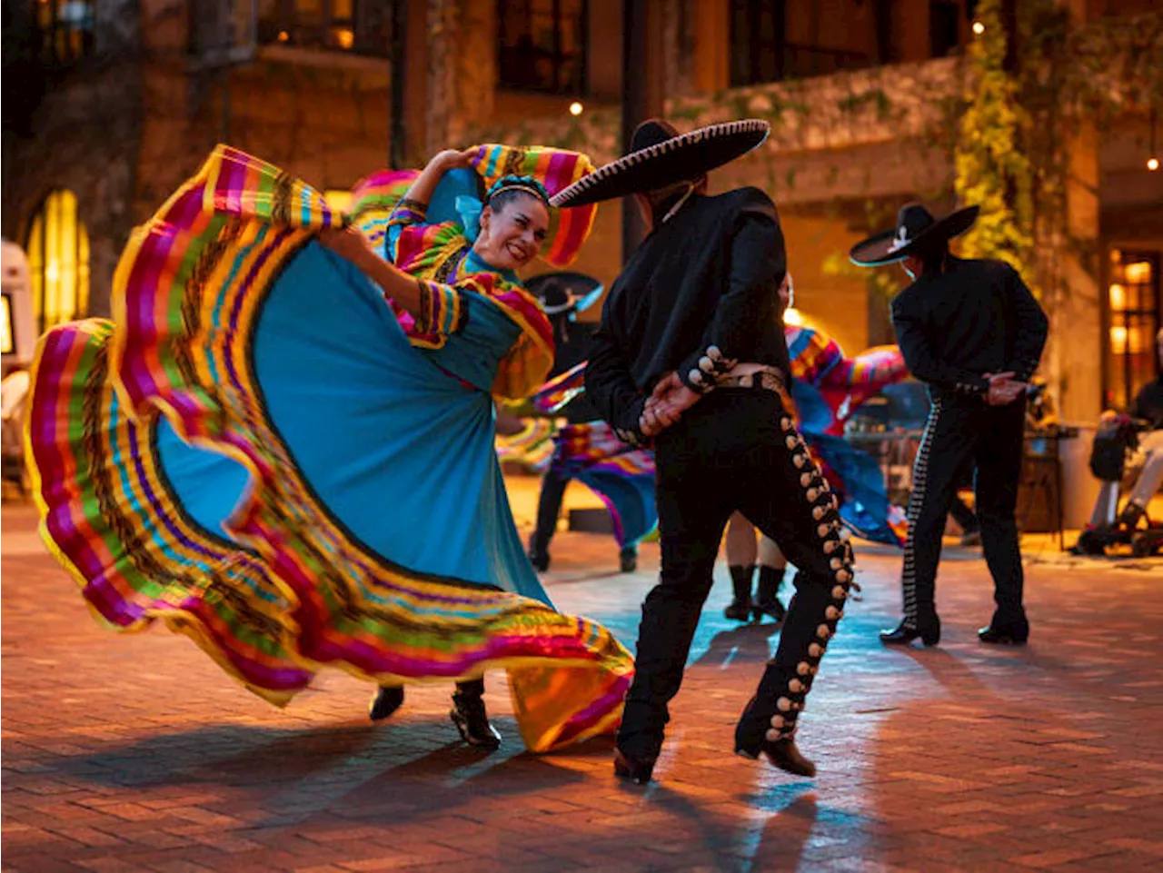 🎉 Things to do in San Antonio this weekend: Hispanic Heritage events, 13th Floor, Creed