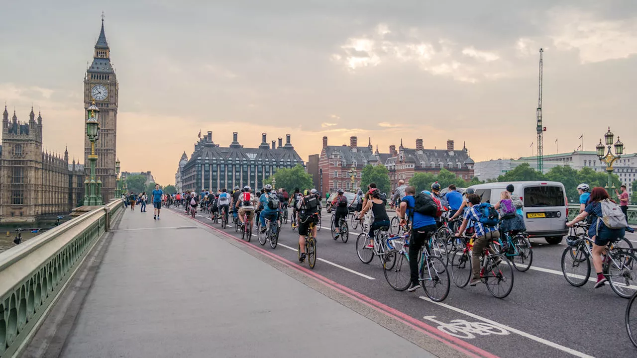 Cyclists Who Ride Recklessly Could Face Penalty Points On Driving Licenses