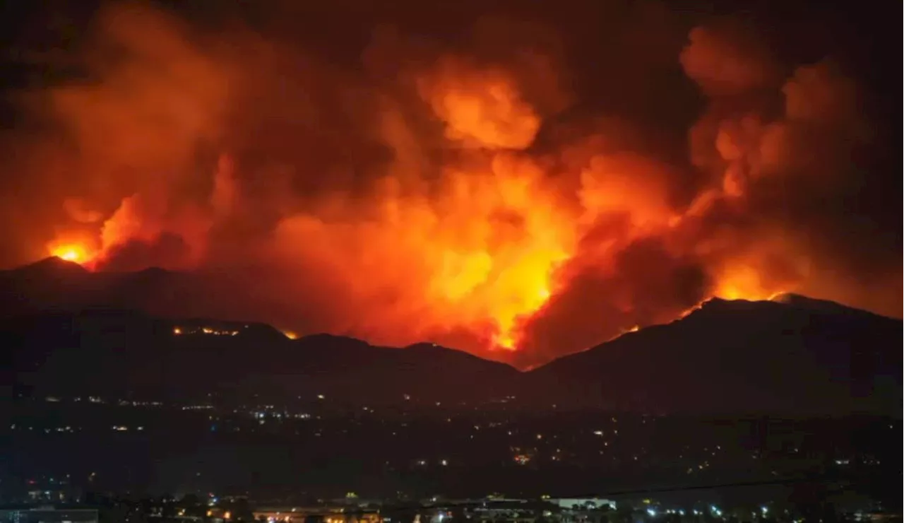 Time-lapse video shows dramatic spread of Airport Fire in Orange, Riverside counties