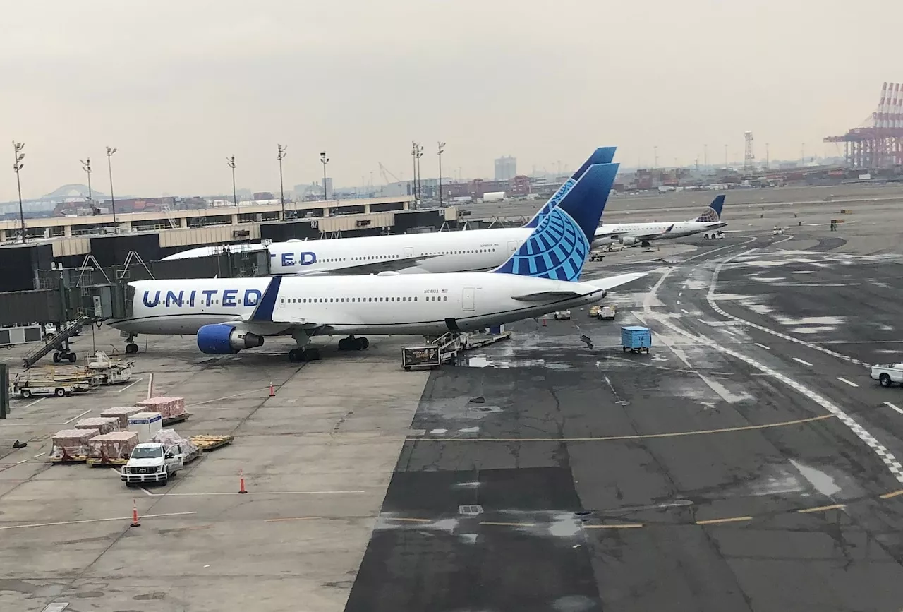 United Airlines to be first to add fast, free Starlink Wi-Fi to flights