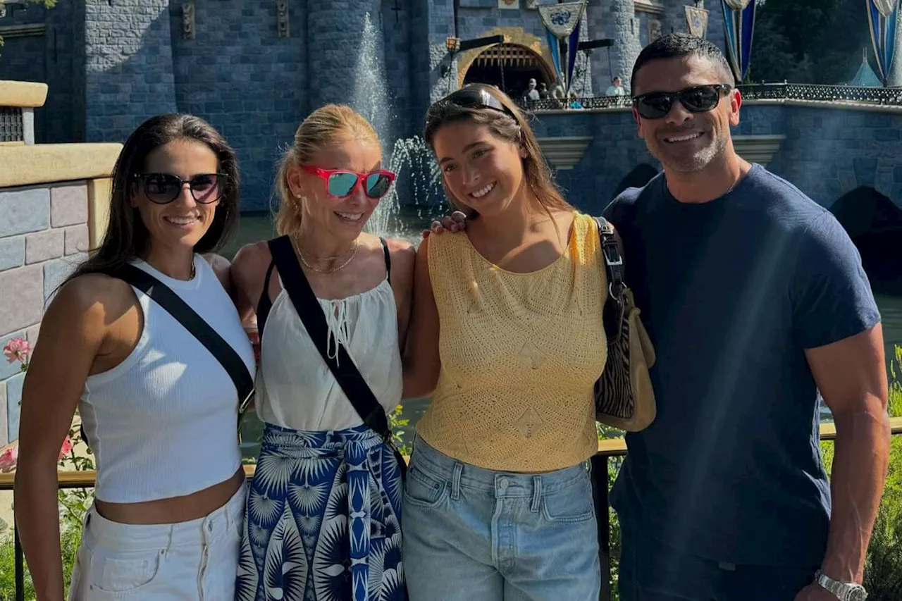 Kelly Ripa Shares Her Stunning Summer Vacation Photos with Kids and Husband Mark Consuelos