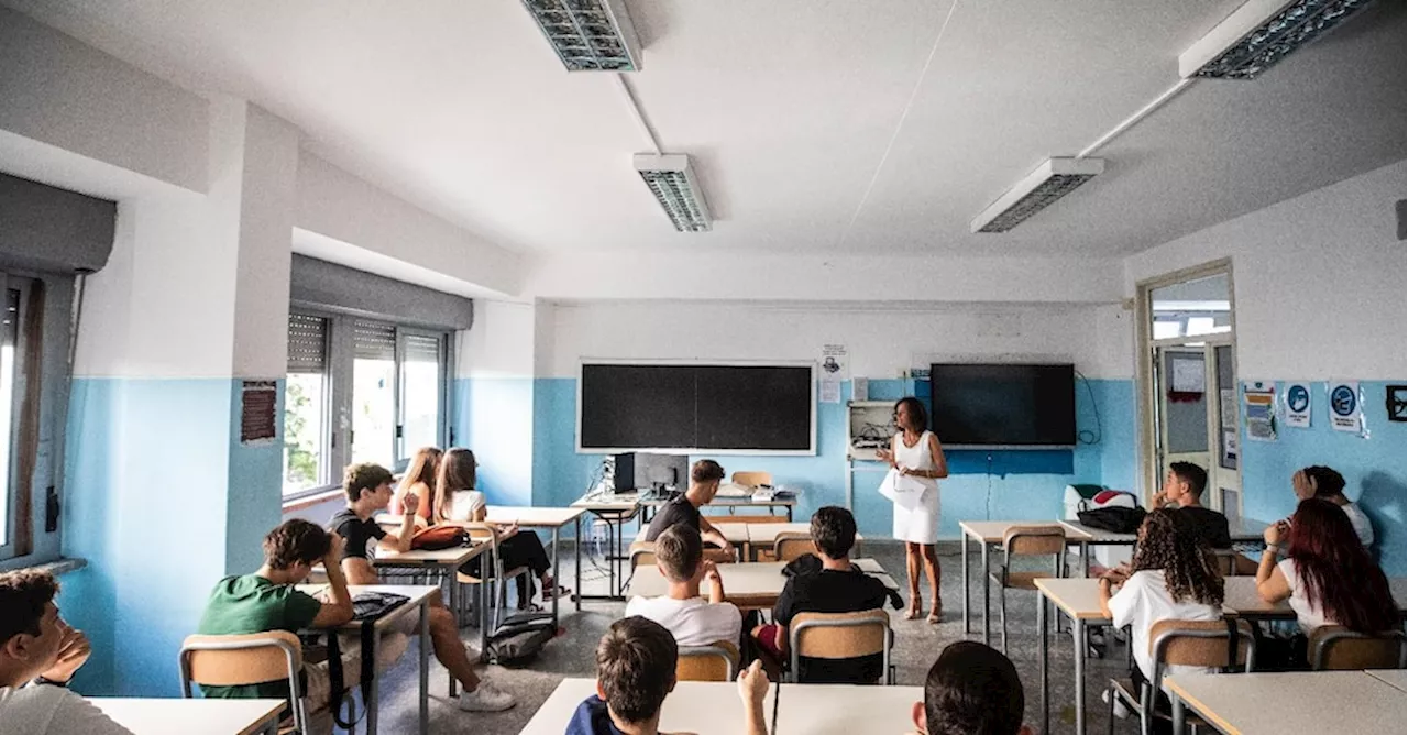 Bocciatura annullata in assenza di trasparenza con genitori e corsi di recupero