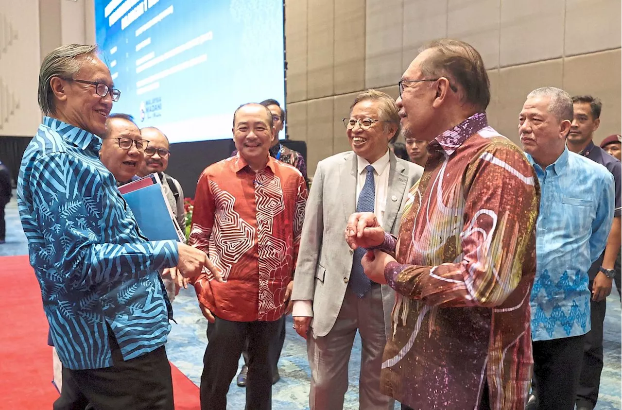Felda to return native land to local communities