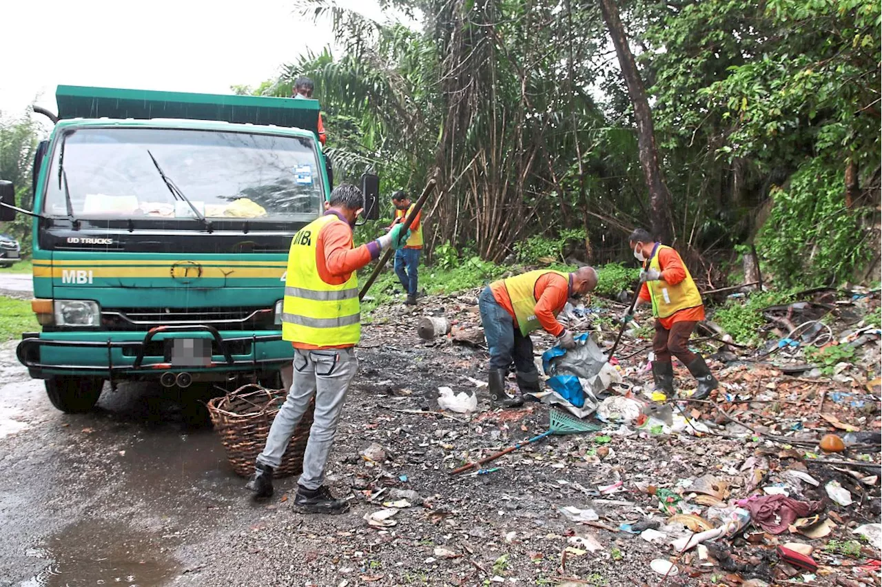 Making litterbugs clean up own mess