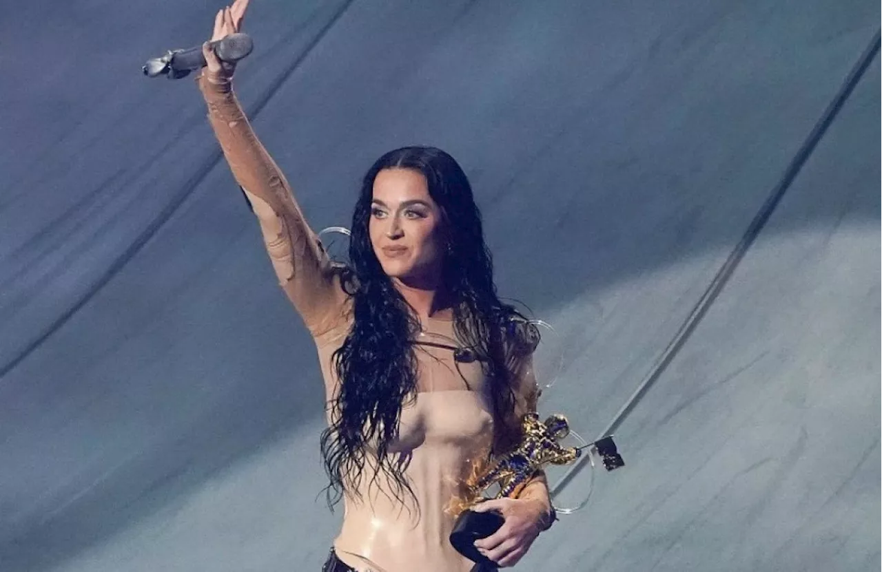 Dapat 2 Piala MTV VMA 2024, Katy Perry Berterima Kasih Orlando Bloom Sudah Cuci Piring