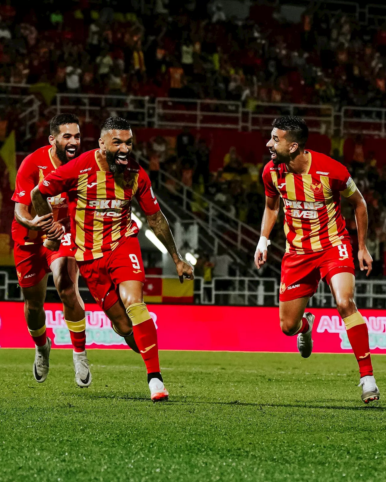 Selangor FC belasah Kuching City di laman sendiri