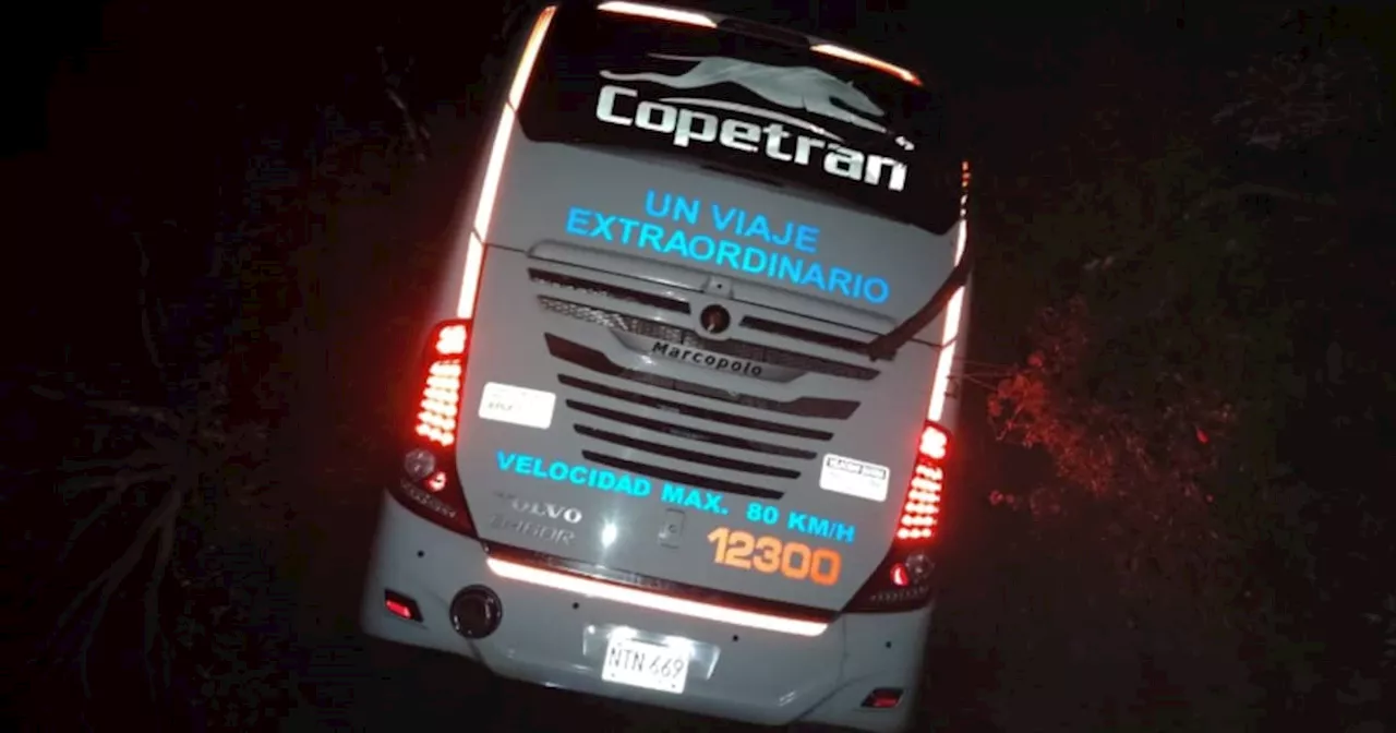 Bus de Copetran sufrió grave accidente en Curimaní, Cesar: tres personas murieron