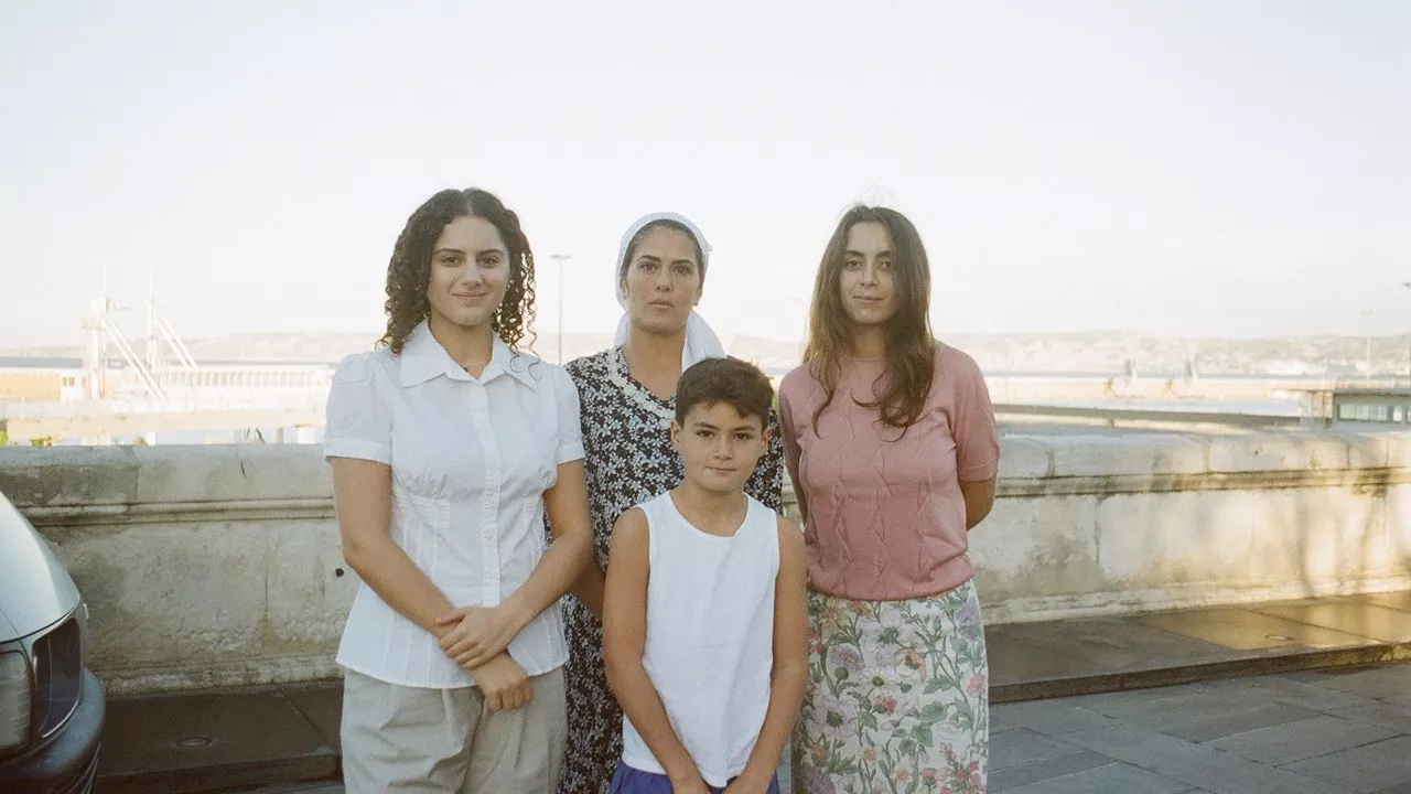 Après le soleil : Un voyage familial poignardant vers l'Algérie