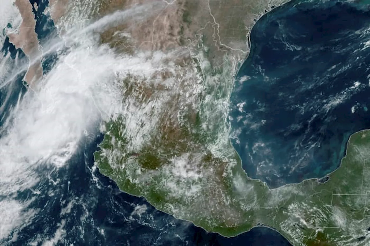 Tropical Storm Ileana heads toward Los Cabos resorts bringing heavy rains