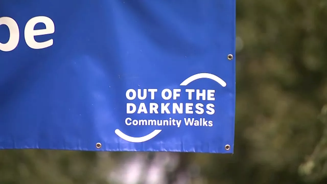 Thousands participate in Out of the Darkness suicide prevention walk at Montrose Harbor