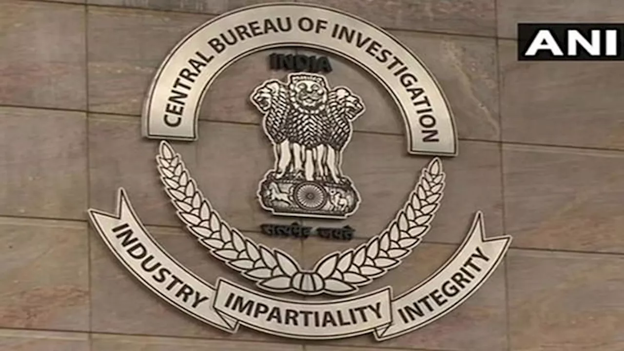 CBI: सीबीआई ने FBI से मिली जानकारी के आधार पर गिरफ्तार किया साइबर अपराधी; 57 सोने की छड़ें, 16 लाख रुपये जब्त