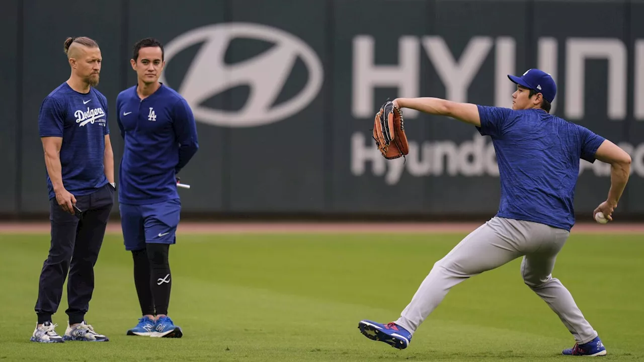 Shohei Ohtani Takes Long Toss as He Rehabs From Elbow Injury